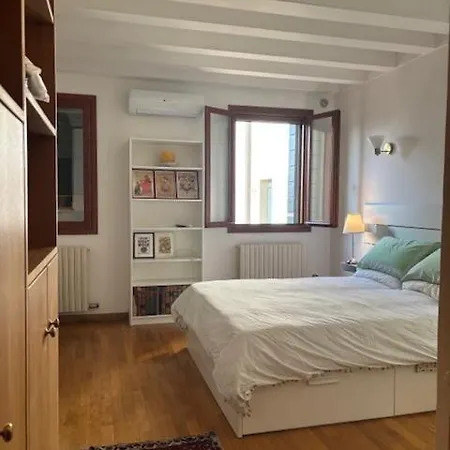 Borgo Cavour Santi40 Appartement *