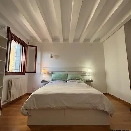 Borgo Cavour Santi40 *