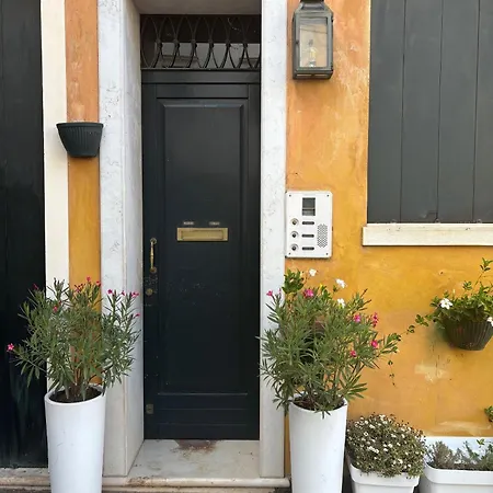 Borgo Cavour Santi40 Apartamento *