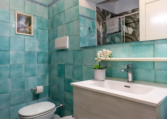 Borgo Cavour Santi40 *