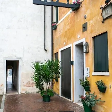 Borgo Cavour Santi40 Lägenhet